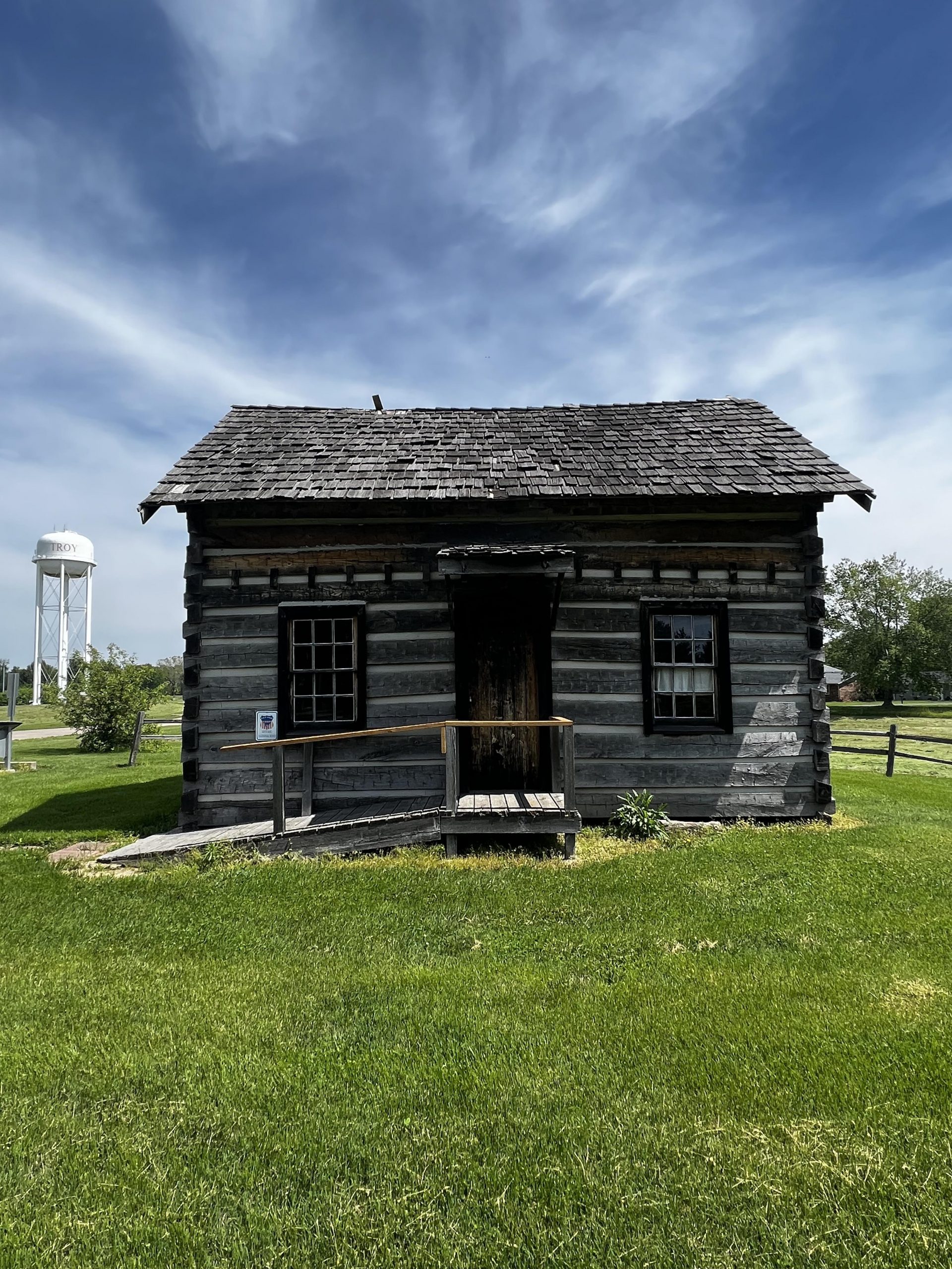 Reproduction of the 1957 Mersinger Cabin