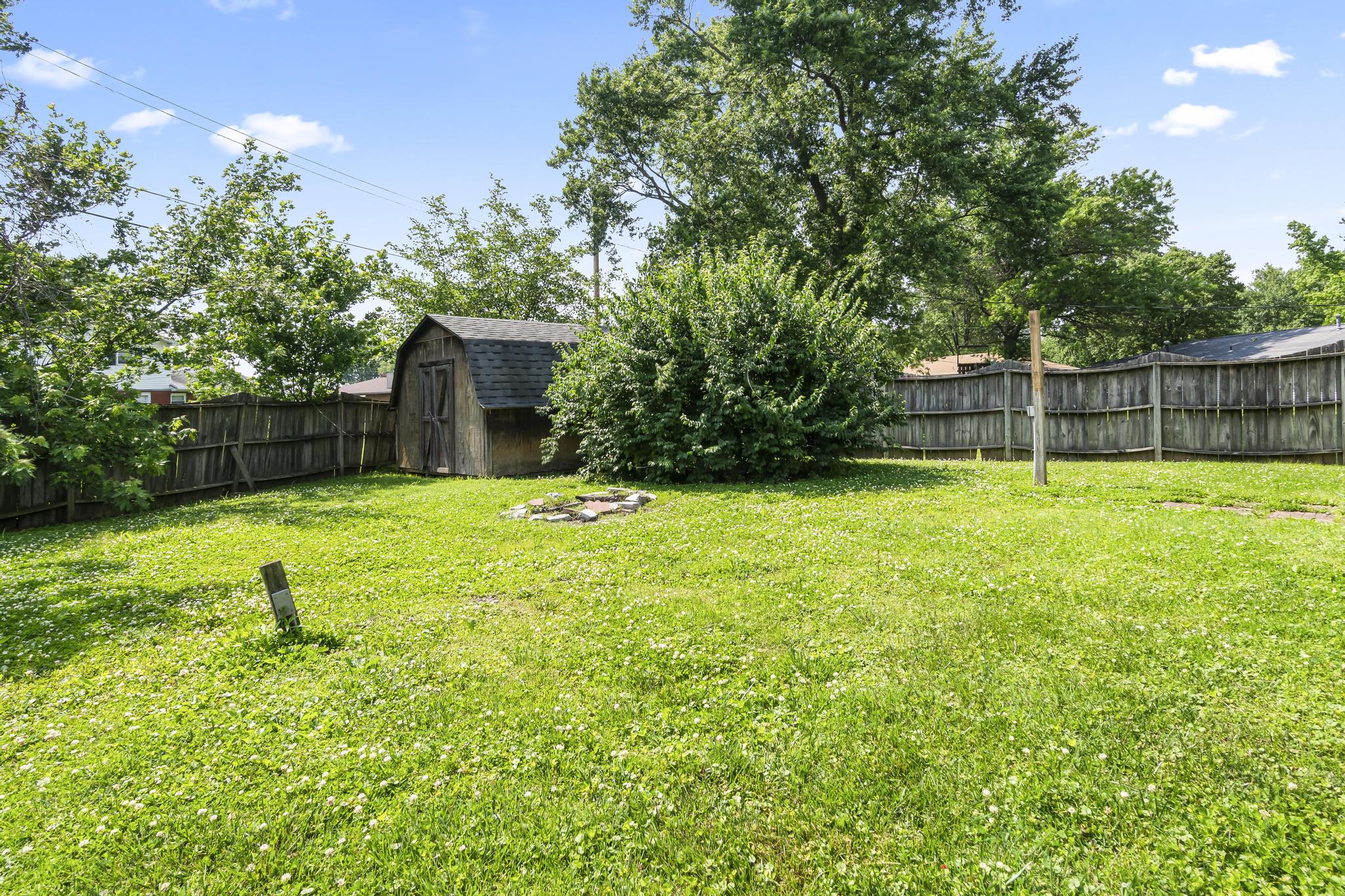 Shed/storage, back yard