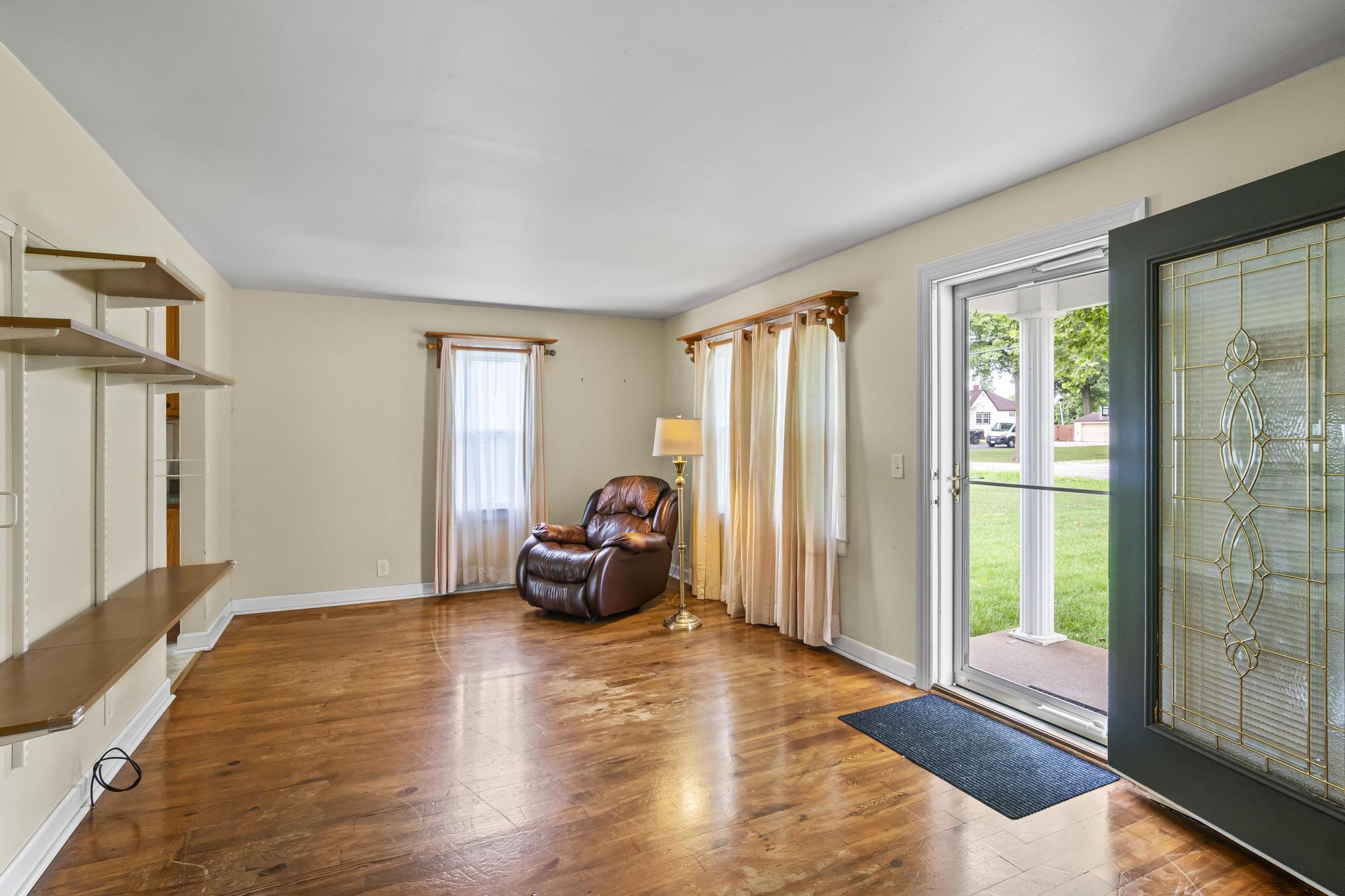 Living room feature wood floors